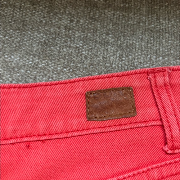Bdg high rise 27 red jean shorts - Picture 4 of 4